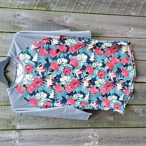 Beautiful Hawaiian print LulaRoe Randy
